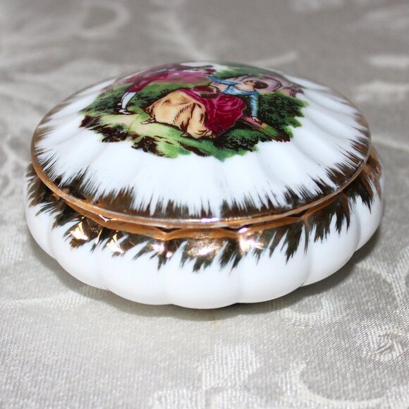 Gorgeous Antique Limoges-Style Trinket Box - Picture 2 of 7